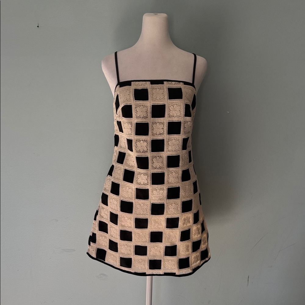 BOHO CROCHET MINI DRESS Cream and Black - Strut and Bolt - NWT - size Small